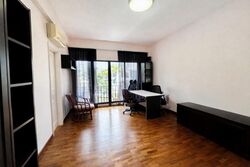 Changi South Avenue 1 (D16), Terrace #553570351